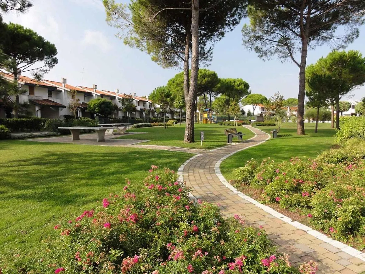 Apartment Holiday Home In Bibione 36753 Italy